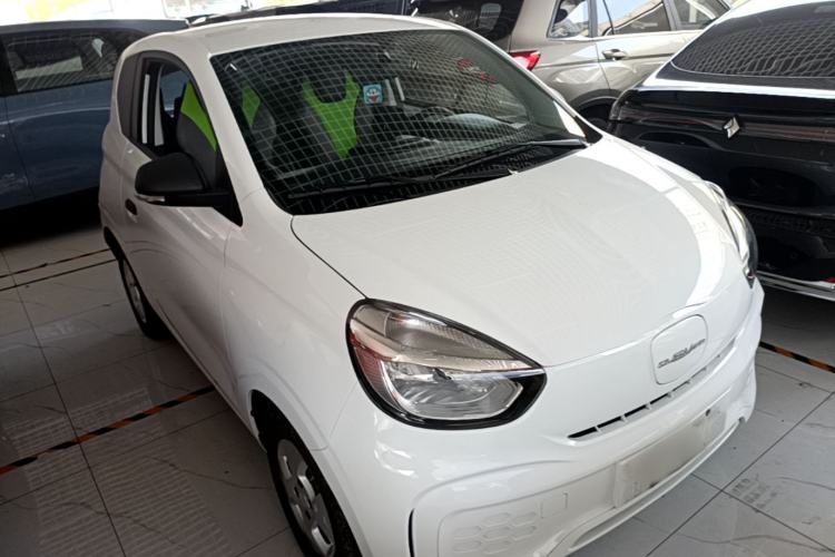 Used Roewe Clever 2021 302 km New Four-Seater Super-Efficient Version Front Right 45 Deg