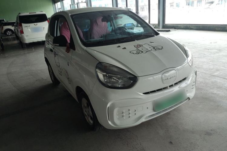 Used Roewe Clever 2021 302km All-Round Version Front Right 45 Deg
