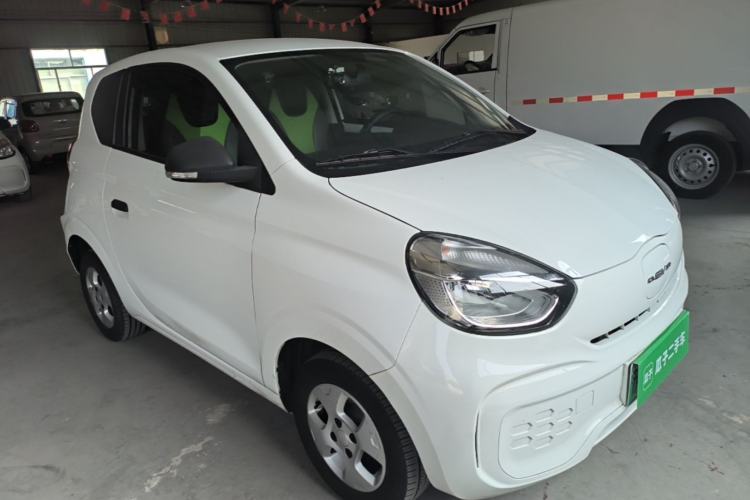 Used Roewe Clever 2021 302 km New Four-Seater Super-Efficient Version Front Right 45 Deg