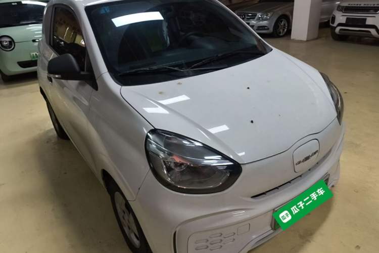 Used Roewe Clever 2021 302 km New Four-Seater Super-Efficient Version Front Right 45 Deg