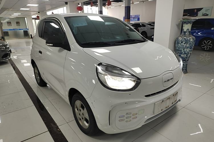Used Roewe Clever 2021 302 km New Four-Seater Super-Efficient Version Front Right 45 Deg