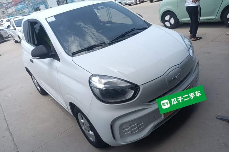 Used Roewe Clever 2021 302km All-Round Version Front Right 45 Deg