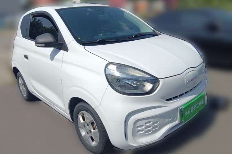 Used Roewe Clever 2021 302km All-Round Version Front Right 45 Deg