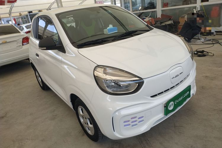 Used Roewe Clever 2021 302 km New Four-Seater Super-Efficient Version Front Right 45 Deg