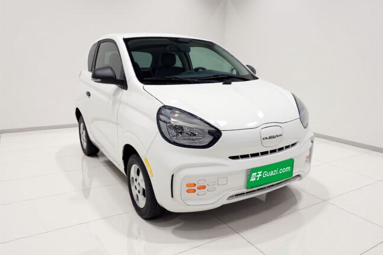 Used Roewe Clever 2021 302 km New Four-Seater Super-Efficient Version Front Right 45 Deg
