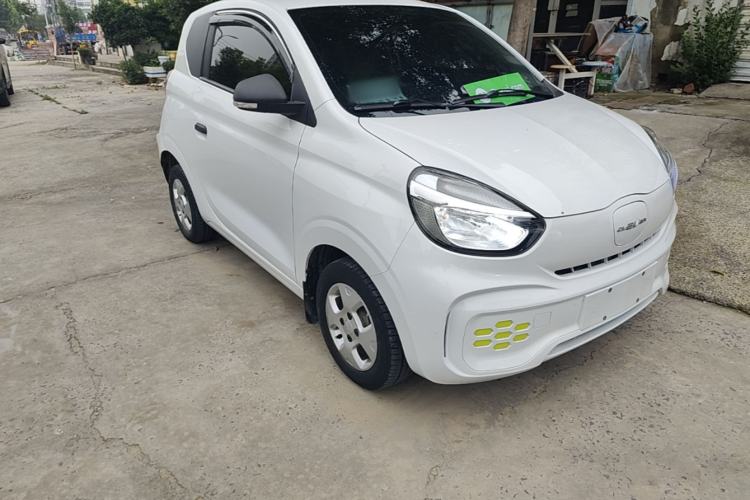 Used Roewe Clever 2021 302 km New Four-Seater Super-Efficient Version Front Right 45 Deg