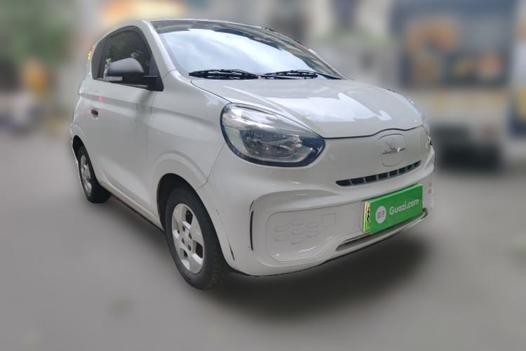 Used Roewe Clever 2021 302 km New Four-Seater Super-Efficient Version Front Right 45 Deg