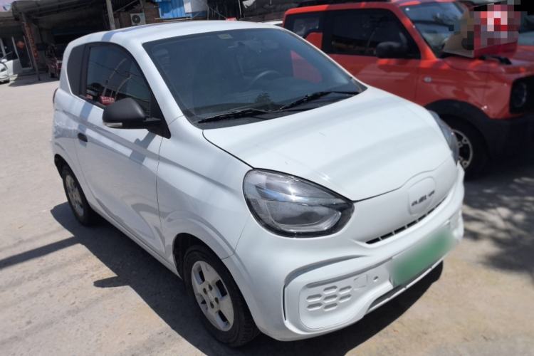 Used Roewe Clever 2021 302km All-Round Version Front Right 45 Deg