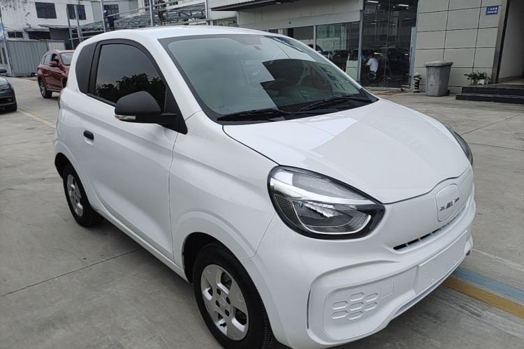 Used Roewe Clever 2021 302km All-Round Version Front Right 45 Deg