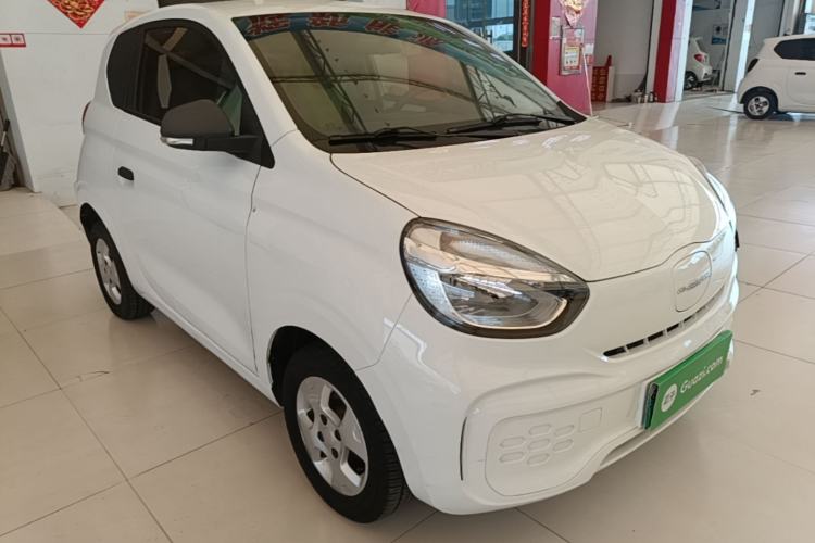 Used Roewe Clever 2021 302 km New Four-Seater Super-Efficient Version Front Right 45 Deg