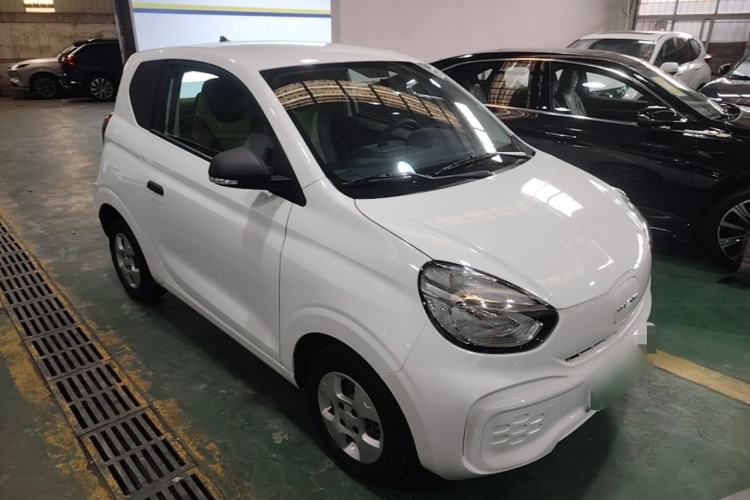 Used Roewe Clever 2021 302 km New Four-Seater Super-Efficient Version Front Right 45 Deg