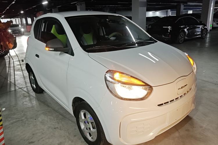 Used Roewe Clever 2021 302 km New Four-Seater Super-Efficient Version Front Right 45 Deg
