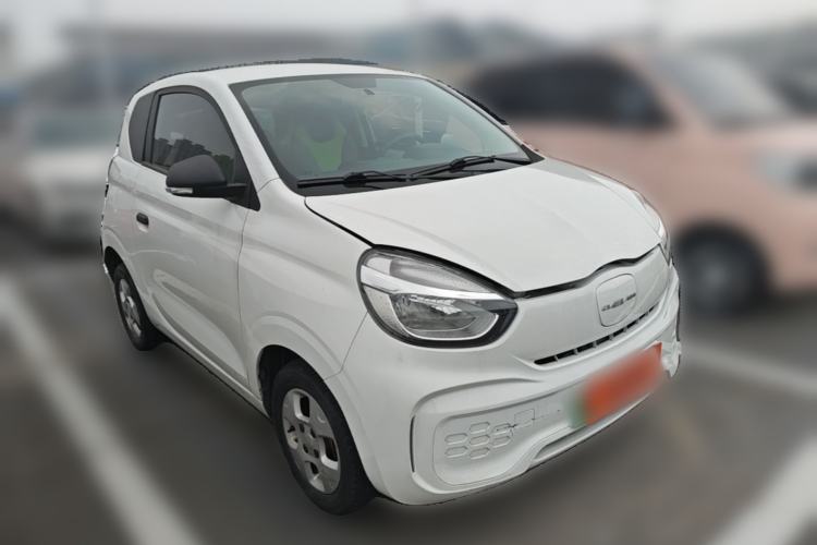 Used Roewe Clever 2021 302 km New Four-Seater Super-Efficient Version Front Right 45 Deg