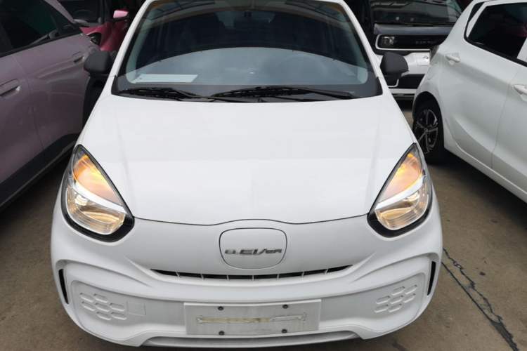 Used Roewe Clever 2021 302 km New Four-Seater Super-Efficient Version Front