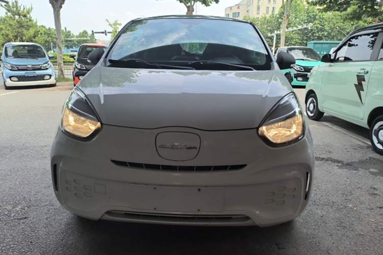 Used Roewe Clever 2021 302 km New Four-Seater Super-Efficient Version Front
