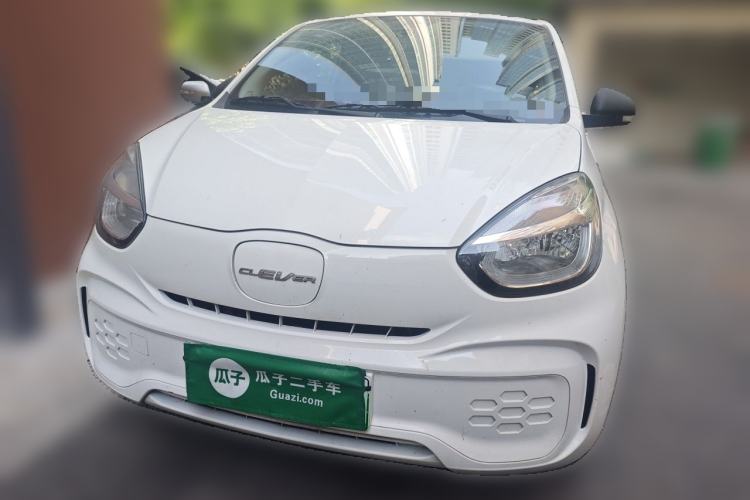 Used Roewe Clever 2021 302 km New Four-Seater Super-Efficient Version Front