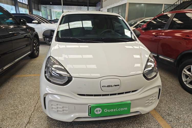 Used Roewe Clever 2021 302 km New Four-Seater Super-Efficient Version Front