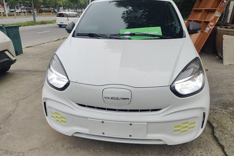 Used Roewe Clever 2021 302 km New Four-Seater Super-Efficient Version Front