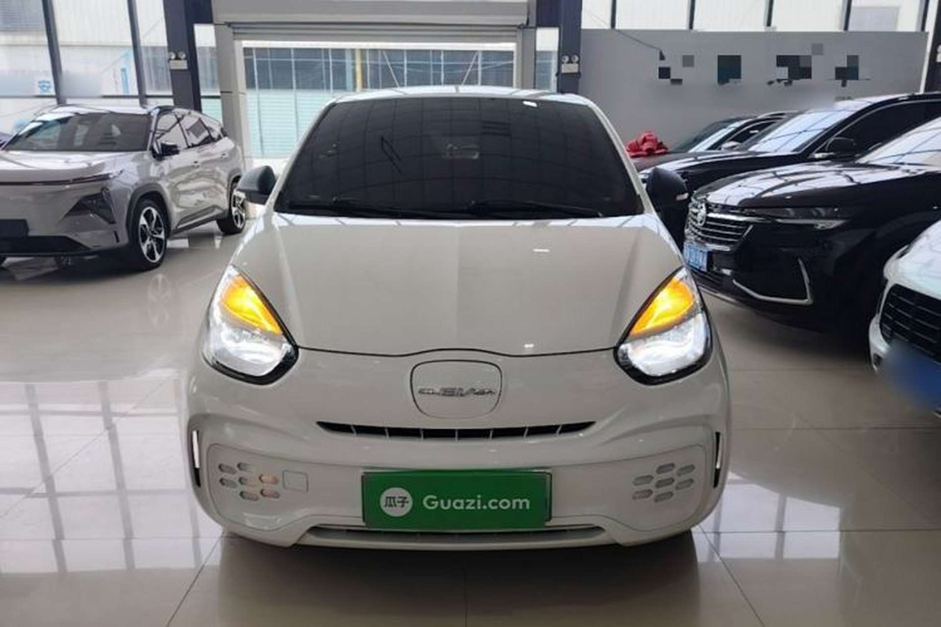 Used Roewe Clever 2021 302 km New Four-Seater Super-Efficient Version Front