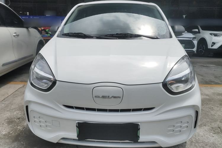 Used Roewe Clever 2021 302 km New Four-Seater Super-Efficient Version Front