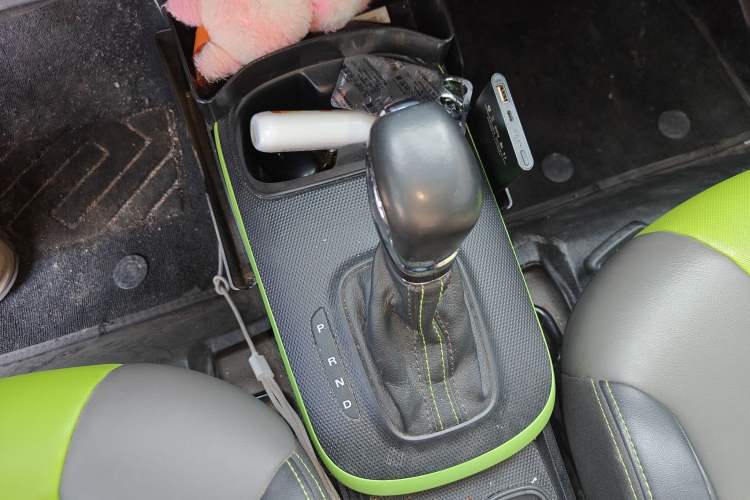 Used Roewe Clever 2021 302km All-Round Version Gear Lever