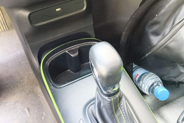 Used Roewe Clever 2021 302km All-Round Version Gear Lever
