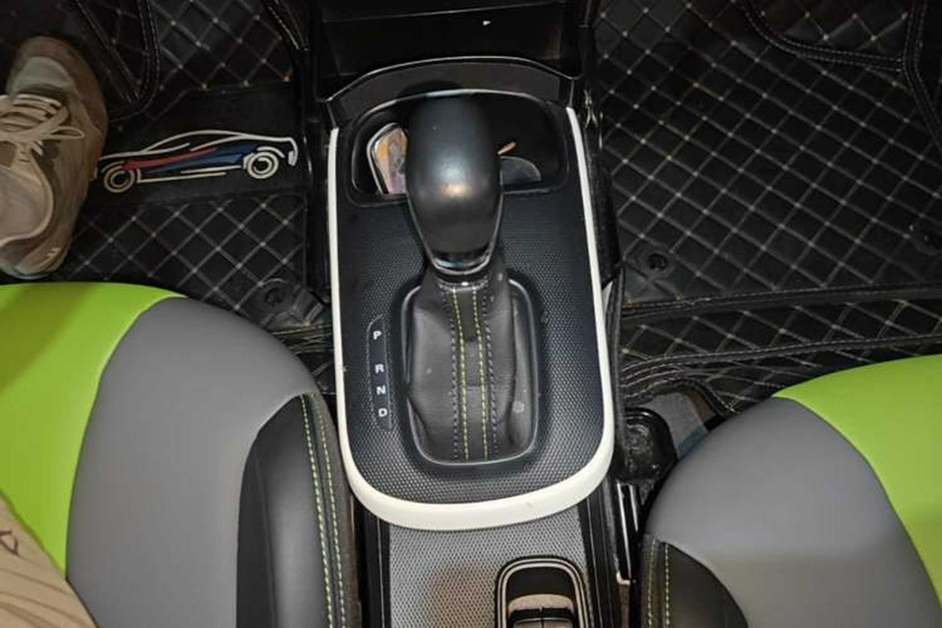 Used Roewe Clever 2021 302km All-Round Version Gear Lever