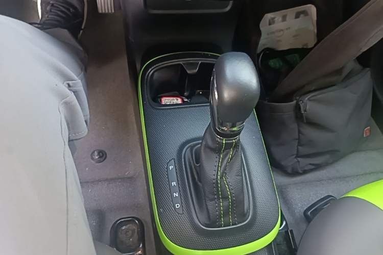 Used Roewe Clever 2021 302km Excellence Edition Gear Lever