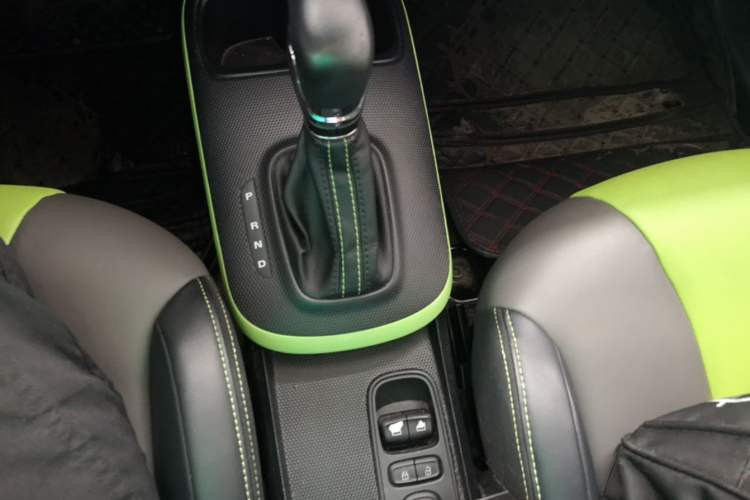 Used Roewe Clever 2021 302km Excellence Edition Gear Lever