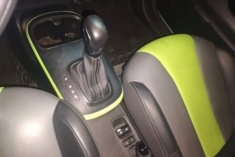 Used Roewe Clever 2021 302km Excellence Edition Gear Lever