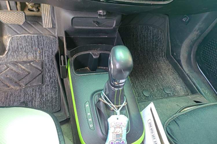 Used Roewe Clever 2021 302km Excellence Edition Gear Lever