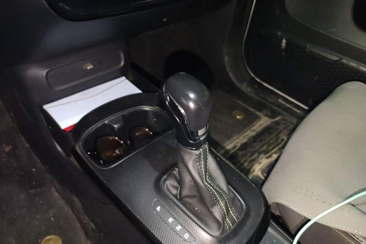 Used Roewe Clever 2021 302km All-Round Version Gear Lever