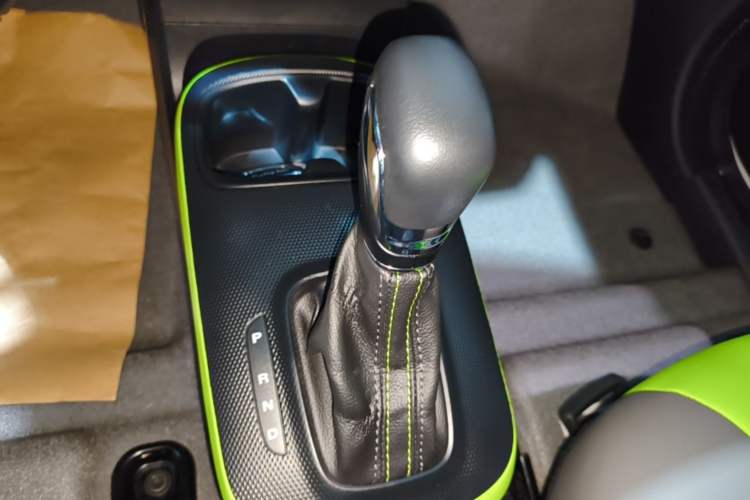 Used Roewe Clever 2021 302km All-Round Version Gear Lever