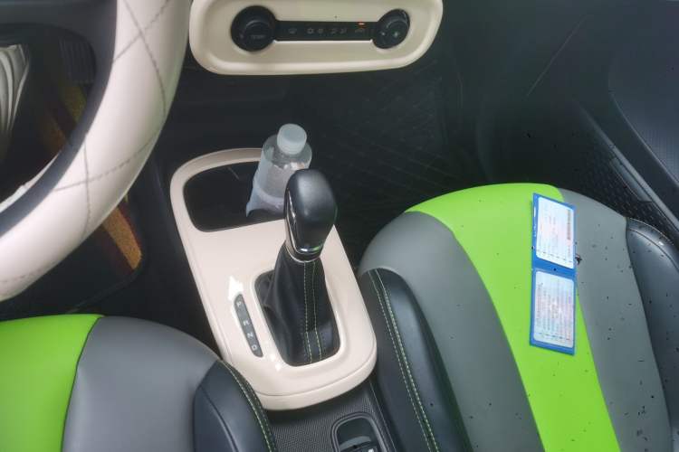 Used Roewe Clever 2021 302km Excellence Edition Gear Lever