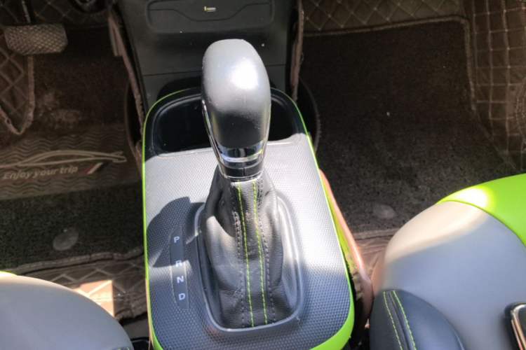 Used Roewe Clever 2021 302km Excellence Edition Gear Lever