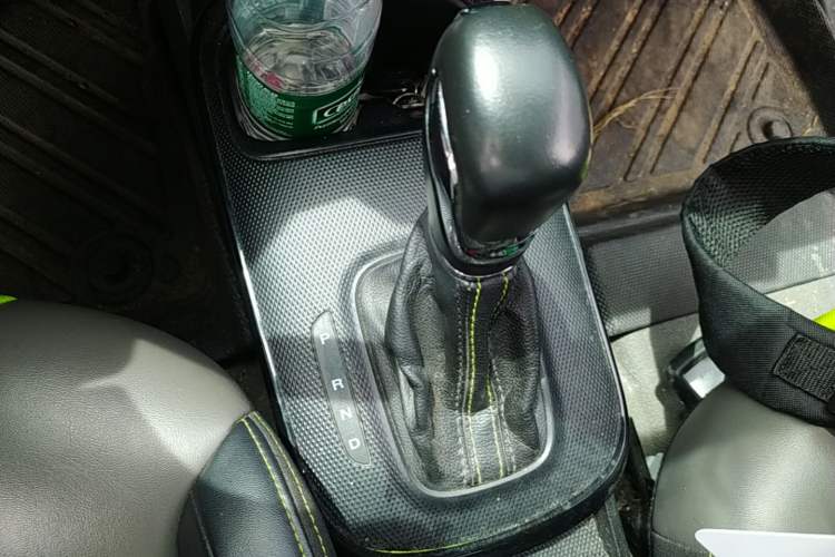 Used Roewe Clever 2021 302km All-Round Version Gear Lever