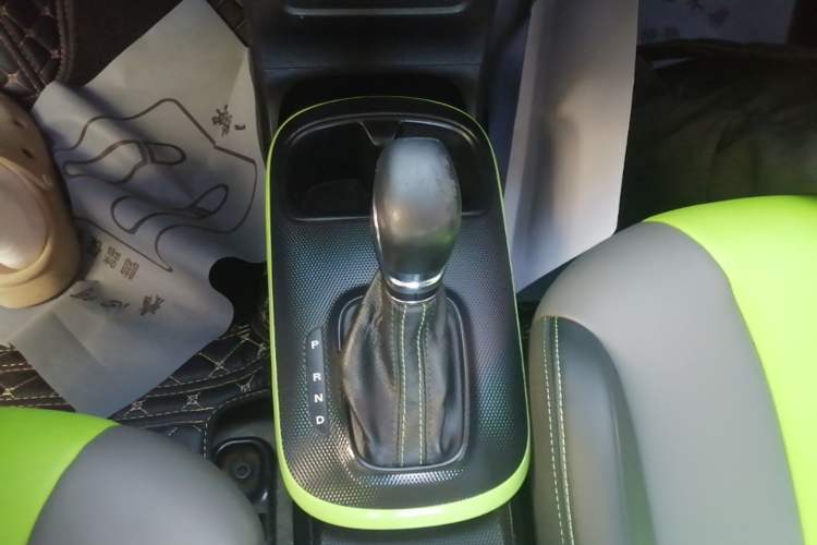 Used Roewe Clever 2021 302km Excellence Edition Gear Lever