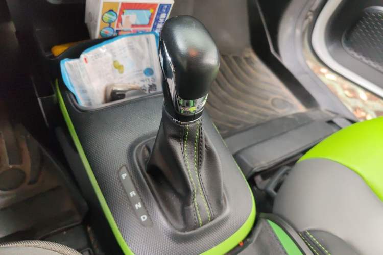 Used Roewe Clever 2021 302km Excellence Edition Gear Lever