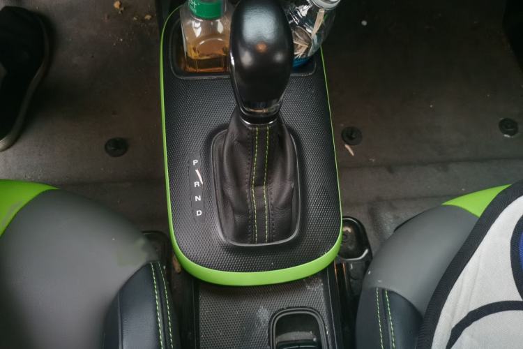 Used Roewe Clever 2021 302km All-Round Version Gear Lever