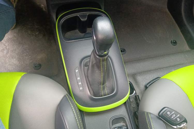 Used Roewe Clever 2021 302km Excellence Edition Gear Lever
