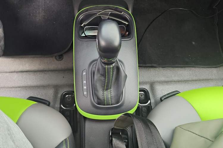Used Roewe Clever 2021 302km Excellence Edition Gear Lever