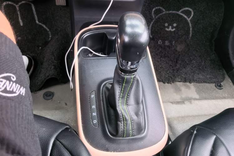 Used Roewe Clever 2021 302km All-Round Version Gear Lever