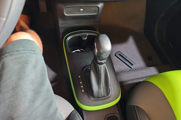 Used Roewe Clever 2021 302km Excellence Edition Gear Lever