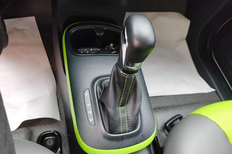 Used Roewe Clever 2021 302km Excellence Edition Gear Lever