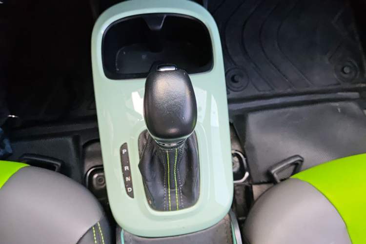 Used Roewe Clever 2021 302km Excellence Edition Gear Lever