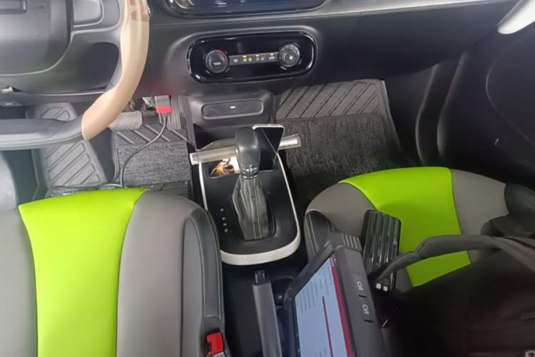 Used Roewe Clever 2021 302km Excellence Edition Gear Lever