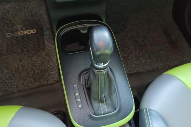 Used Roewe Clever 2021 302km Excellence Edition Gear Lever