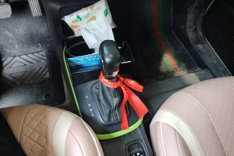 Used Roewe Clever 2021 302km All-Round Version Gear Lever