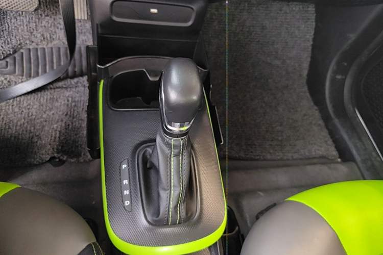 Used Roewe Clever 2021 302km Excellence Edition Gear Lever
