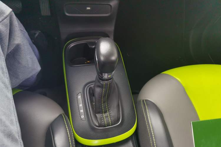 Used Roewe Clever 2021 302km Excellence Edition Gear Lever